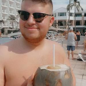 Meet your Posher, Marc